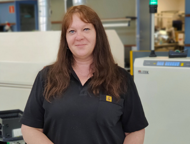 Kati, Electronics Worker